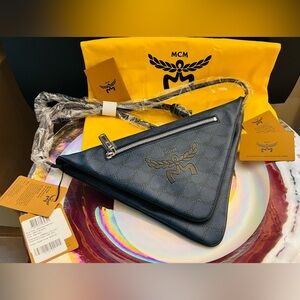 🎄SALE! Today only🎄Authentic MCM Himmel Triangle Crossbody Bag in Navy, NWT